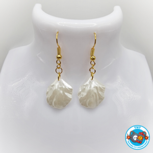 shell earrings, gold earrings, ocean earrings,